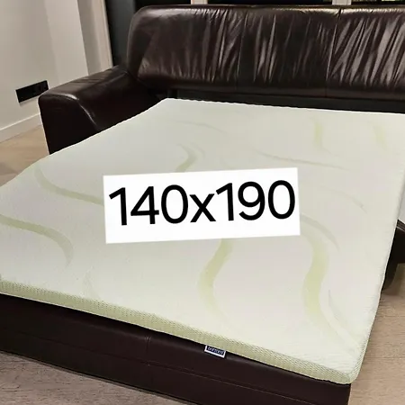 Happy Vip Lounge, Self Check-in, Parking Apartment *