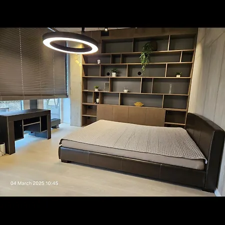 Happy Vip Lounge, Self Check-in, Parking Apartment *