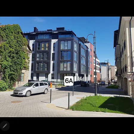 Happy Vip Lounge, Self Check-in, Parking * ヴィリニュス