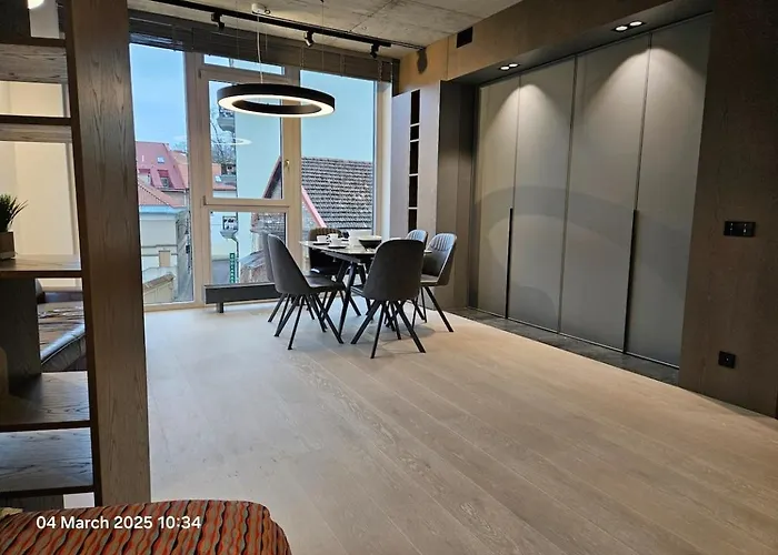 Happy Vip Lounge, Self Check-in, Parking アパート