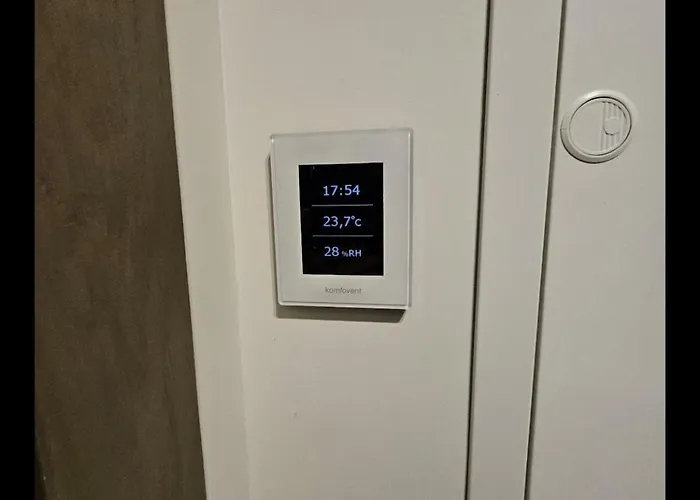 Happy Vip Lounge, Self Check-in, Parking * ヴィリニュス